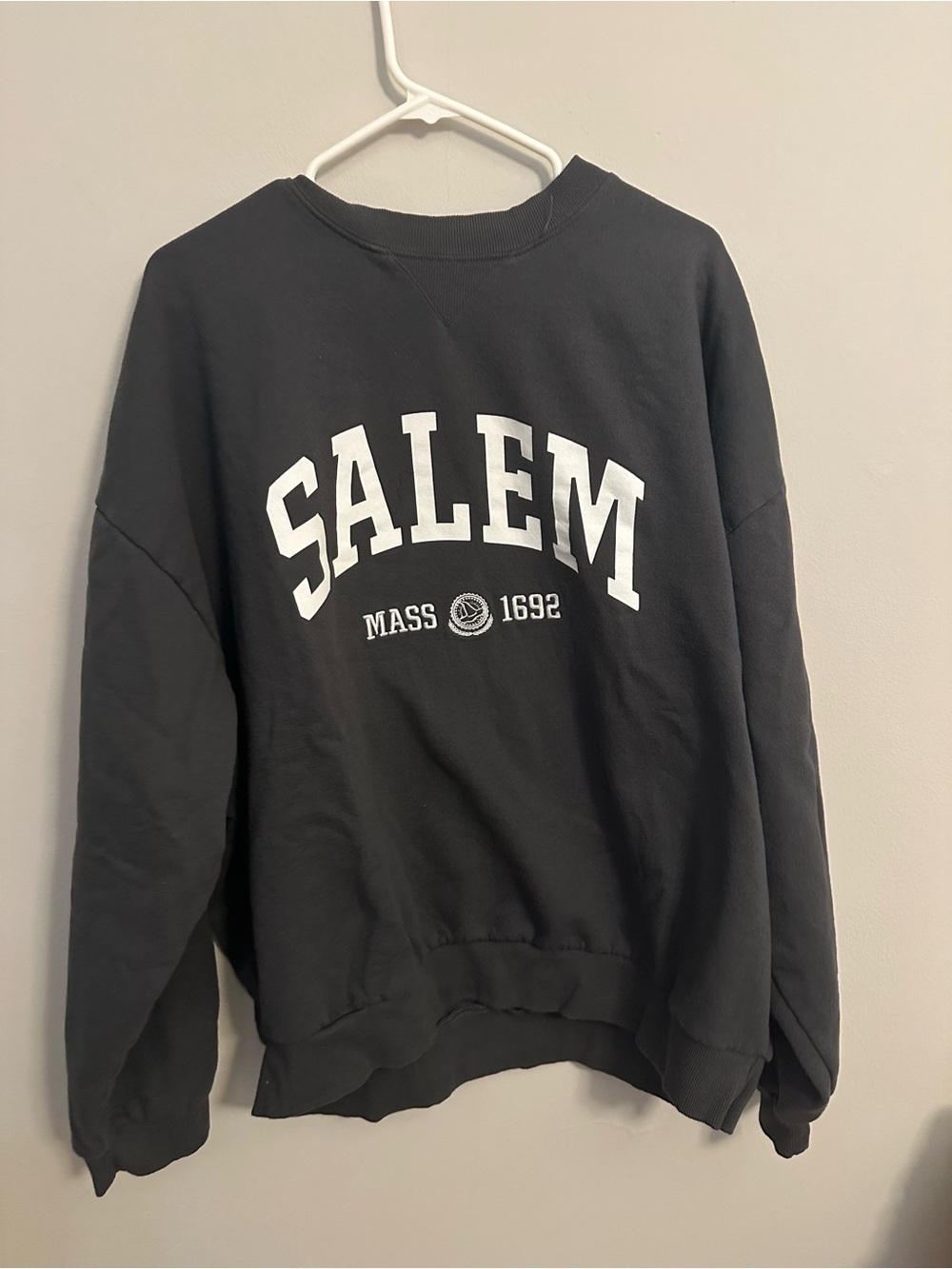 Salem Graphic Crewneck Sweatshirt - charcoal grey
